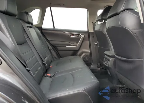 2023 Toyota Rav4 Xle Premium z USA, uszkodzony, nr VIN 2T3A1RFV8PC390992